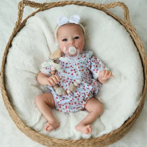 Lifelike Reborn 16 Inch Baby Doll
